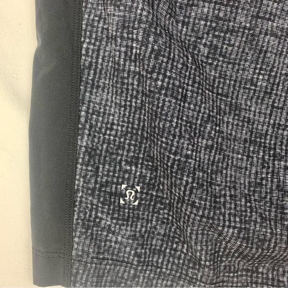 Lululemon mens size large The Short linerless gray black athletic gym workout - Picture 7 of 12